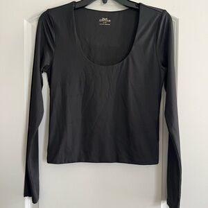 SWS Contour Sculpted Scoop Neck Long Sleeve Top — Black